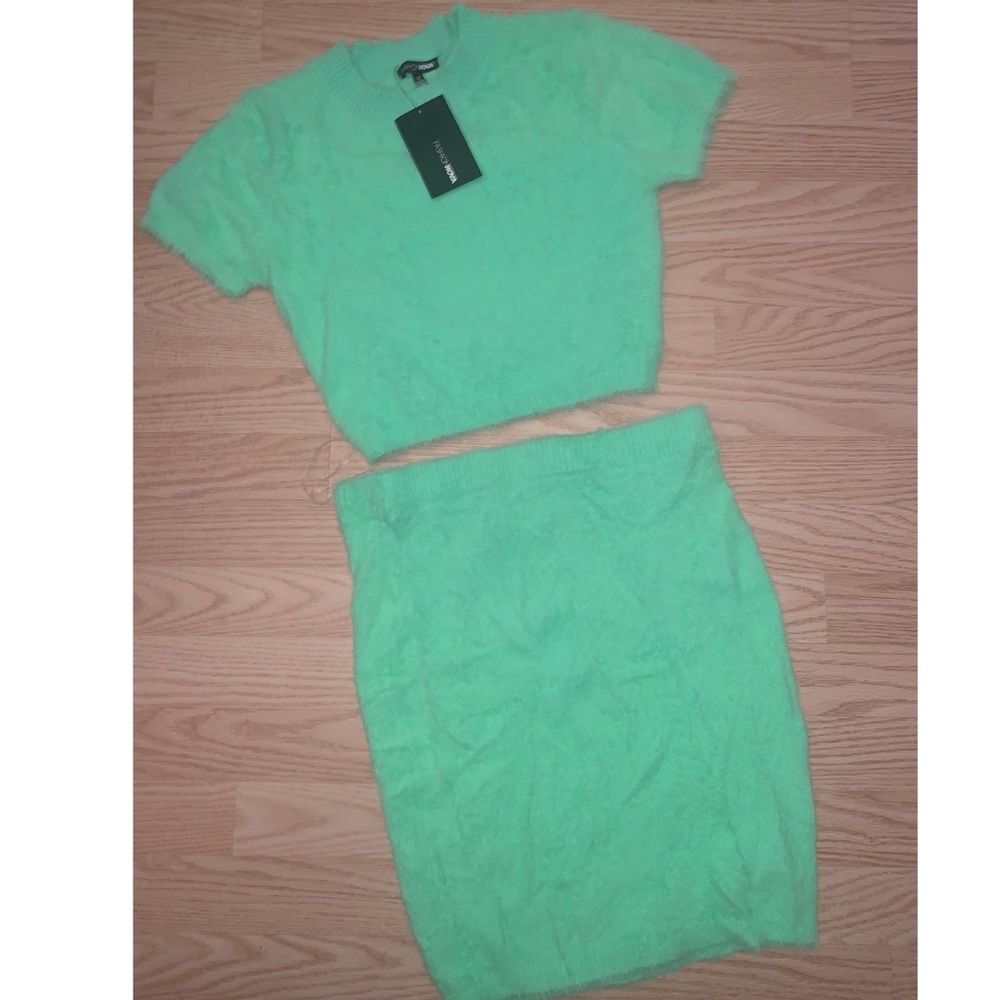 Two piece Fashion Nova skirt set